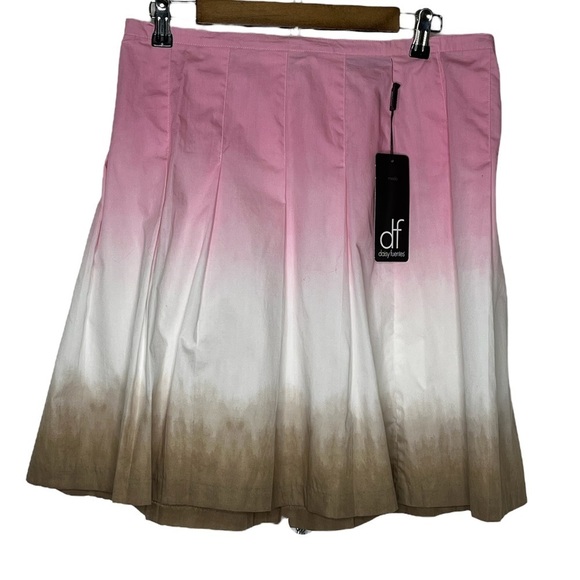 NWT Daisy Fuentes Moda Pleaded Skirt - Picture 1 of 5